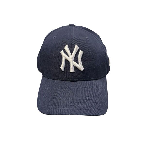 New York Yankees Strapback Cap Hat Navy Blue MLB Genuine Merchandise One Sz NEW - Picture 2 of 11